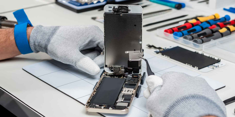 Ekran değişimi ve telefon tamiri